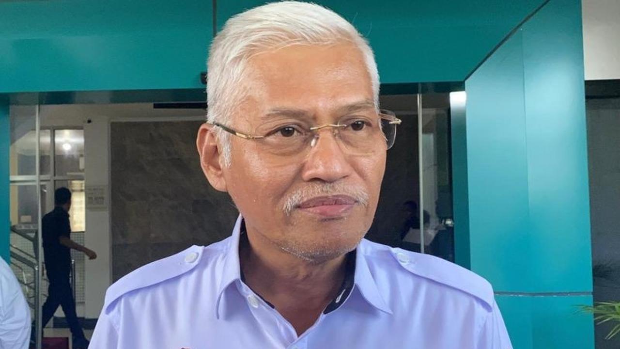 Sekda Sultra Minta Warga Laporkan ASN Nongkrong di Jam Kerja, Tegaskan Disiplin ASN Sultra