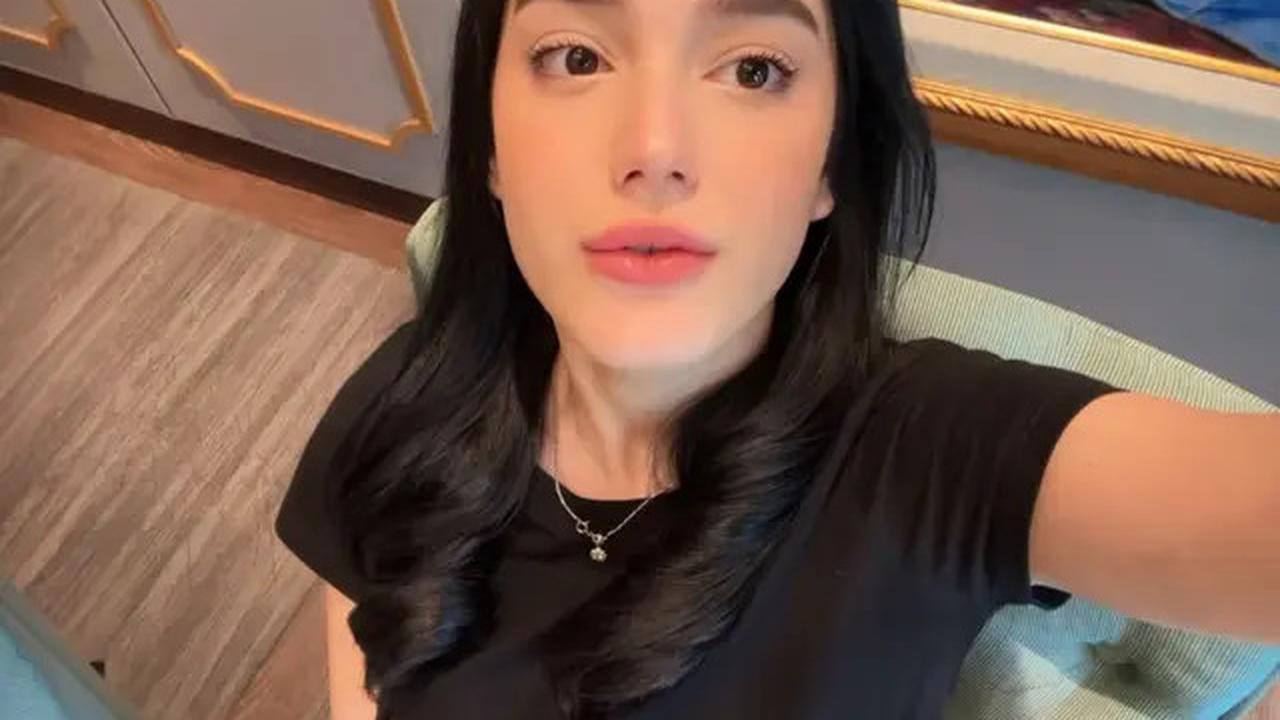 7 Potret Terbaru Yasmine Ow Pamer Wajah Tanpa Makeup, Memukau Bak Barbie