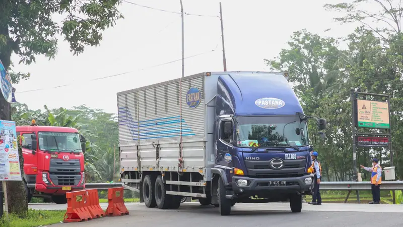 Jembatan timbang kini lebih bersahabat dan jauh dari aksi pungli.