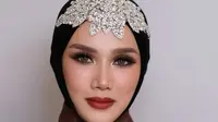 8 Gaya Headpiece Mulan Jameela, Tampil Layaknya Ratu di Setiap Kesempatan