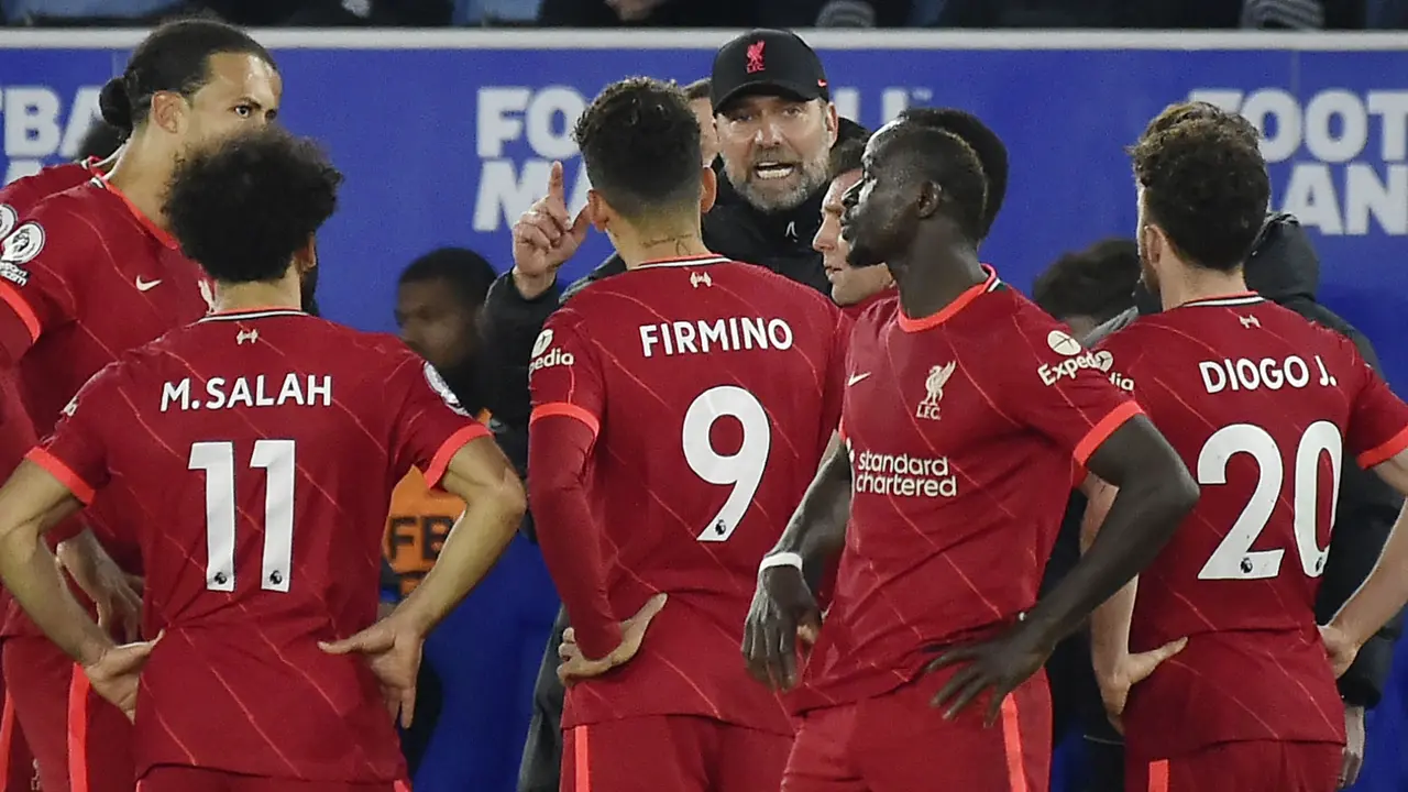 Foto: Reaksi Pemain Liverpool Usai Dipermalukan Leicester City di Liga Inggris