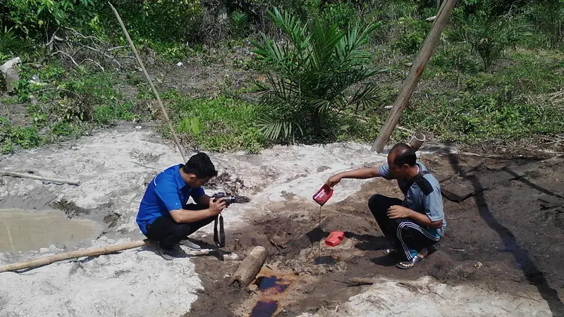 Gali Sumur Bor Untuk Ternak, Warga di Jambi Dapat Minyak