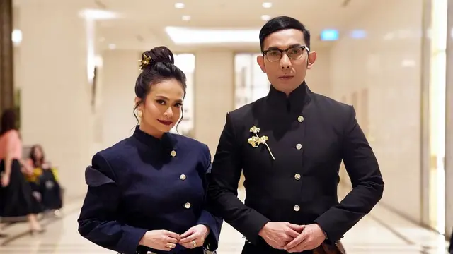 Potret Ersa Mayori dan Indra Herlambang di acara Halal Bihalal dan Hut ke-57 Freeport (Sumber: Instagram/@ersamayori)