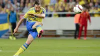 "Ibrahimovic Lebih Baik Ketimbang Lionel Messi"