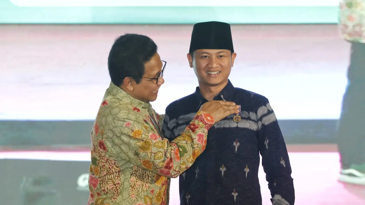 Bupati Trenggalek Nur Arifin Raih Penghargaan dari Kementerian Desa, PDT Dan Transmigrasi