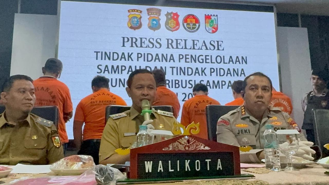 Gara-Gara Sampah, Tujuh Orang Jadi Tersangka