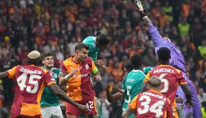 Duel Galatasaray vs Liverpool di Ali Sami Yen Stadium di matchday 2 league phase Liga Champions 2025/2026, Rabu (01/10/2025) dini hari WIB. (AP Photo/Francisco Seco)