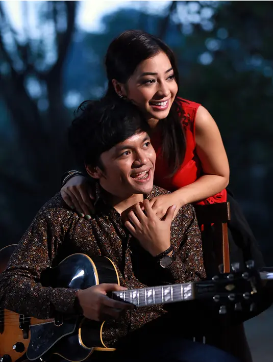 'Calvin Jeremy itu pacar aku' ujar Nikita, Calvin Jeremy di pasangkan dengannya di video klip tersebut. (Wimbarsana Kewas/Bintang.com)