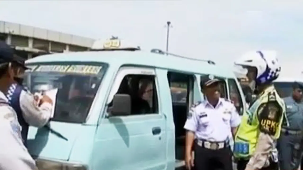 VIDEO: Dishub Jakut Temukan Angkot Masih Menerapkan Tatif Lama
