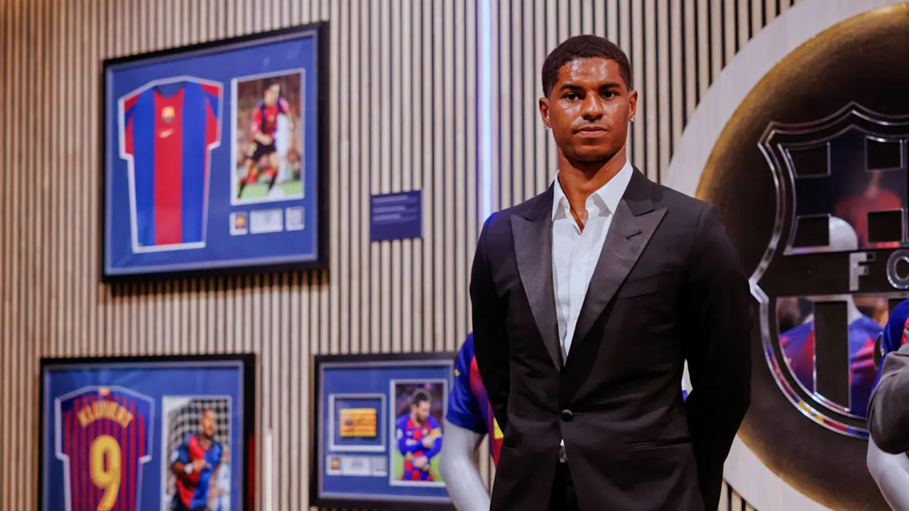 Foto: Pamer Nomor Punggung 14, Marcus Rashford Resmi Membela Barcelona