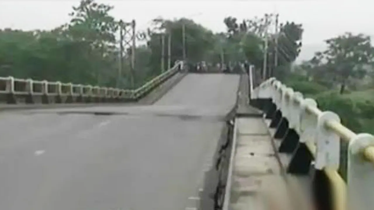 Jembatan Cipamingkis