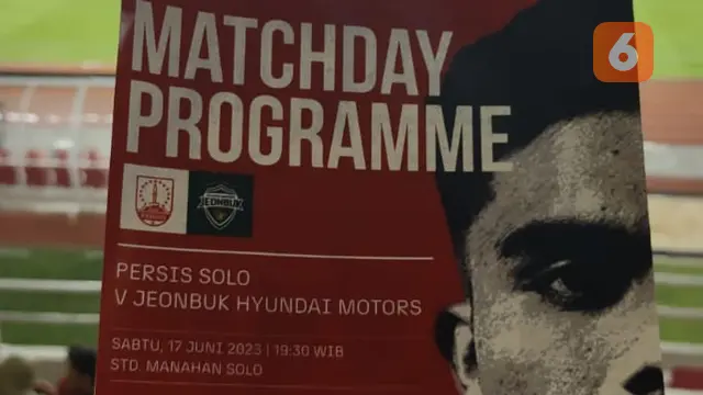 Foto Match Program Persis Fans di Stadion Manahan Solo