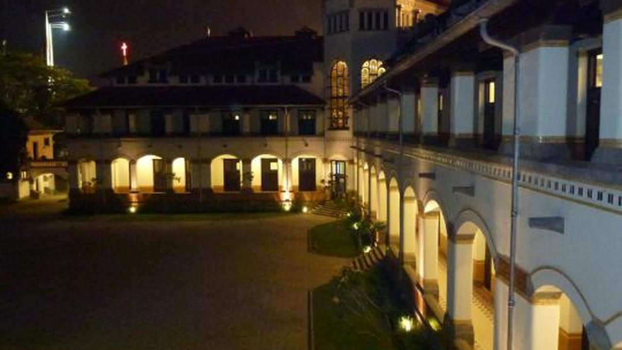 Menelusuri Lawang Sewu Semarang yang terkenal angker