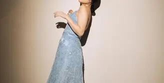 Hanggini hadir di acara gala premiere film terbarunya, Kembang Api [instagram/hanggini]