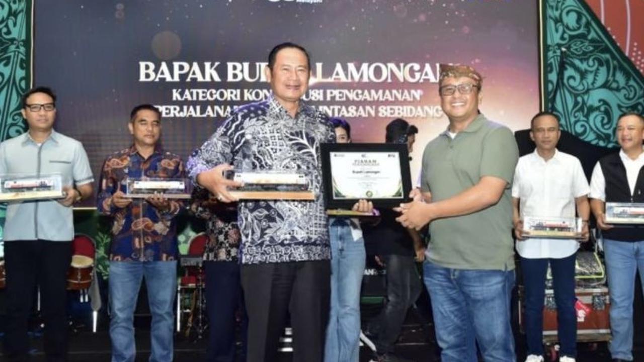 Fakta Menarik: 37 dari 45 Perlintasan Berpalang Pintu, Pemkab Lamongan Raih Penghargaan KAI atas Komitmen Keselamatan Kereta Api