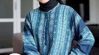 9 Model Tunik Lurik Terbaru untuk Hijaber Usia 20-an, Tampil Modis dan Syar’i di Berbagai Acara