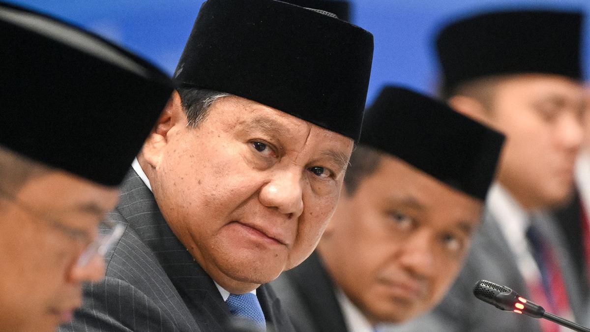Janji Prabowo Cabut Izin Korporasi Pembakar Hutan Tanpa Ampun