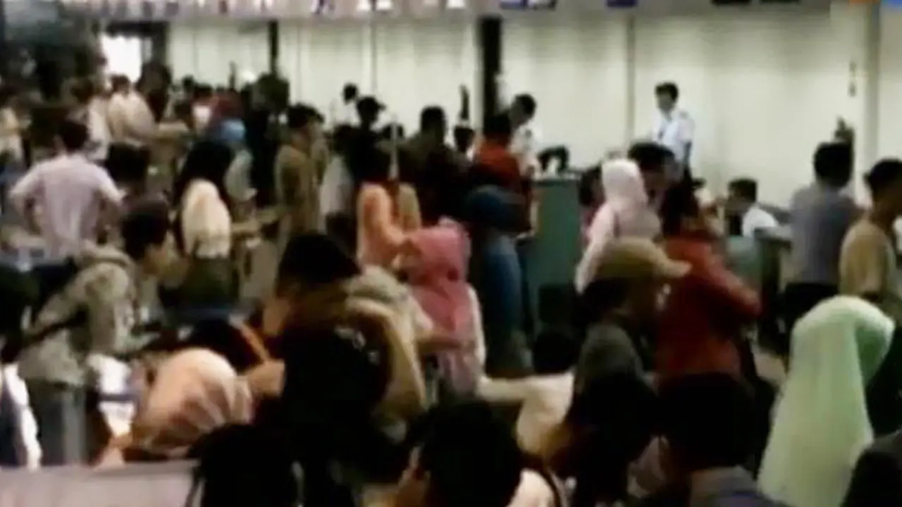Bandara Juanda Padat