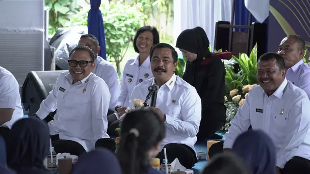 Menteri Agus Bangun Dialog Humanis Lewat Makan Siang Bersama Warga Binaan