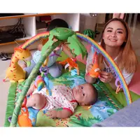 Berbagai upaya dilakukan oleh artis Joanna Alexandra demi kesehatan anak keempatnya yang baru berusia sembilan bulan. Penyakit langka yang diderita buah hatinya membutuhkan biaya tak sedikit. (Instagram/joannaalexandra)