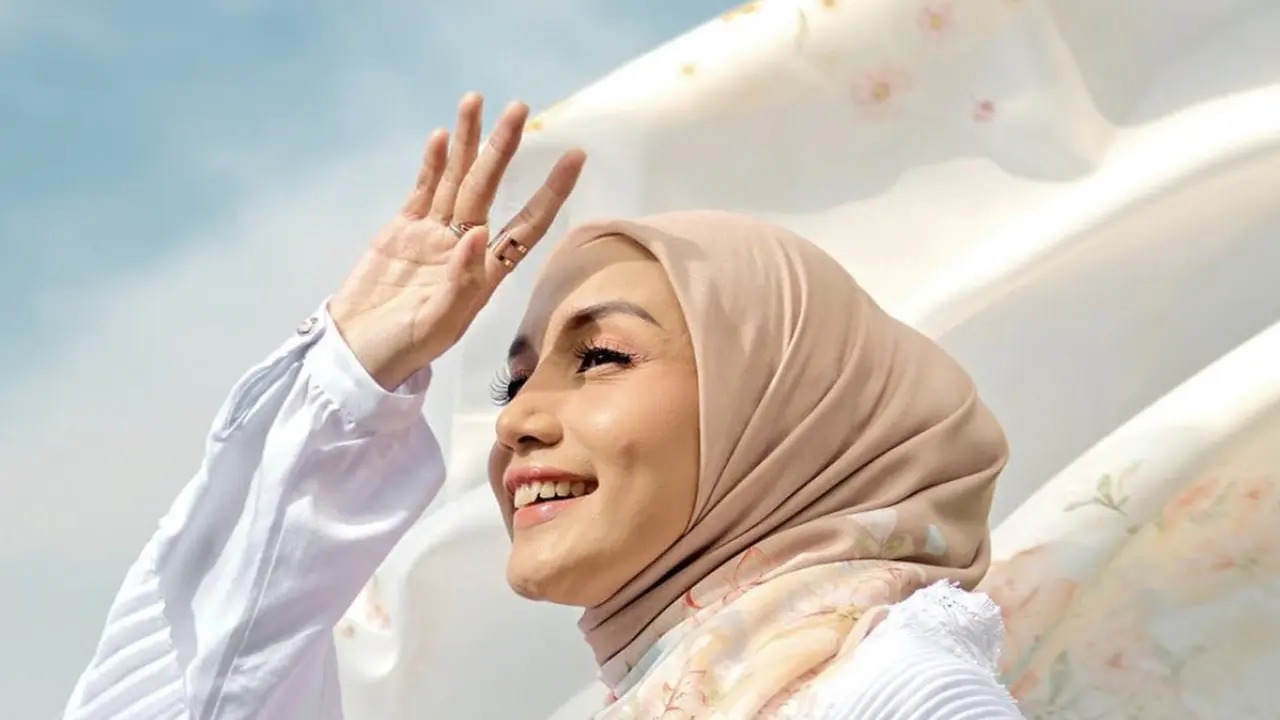 HIRA