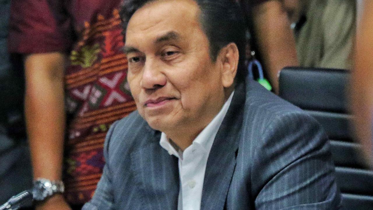 VIDEO: Menohok Eks Pentolan PDIP Effendi Simbolon Sindir Hasto "Pak Jokowi Ikut Jaga Anda"