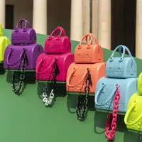 Instalasi Field of Flowers mewarnai Milan Fashion Week untuk merayakan edisi baru Furla Candy yang ikonis lewat Furla Re-Candy (Dok. Furla)