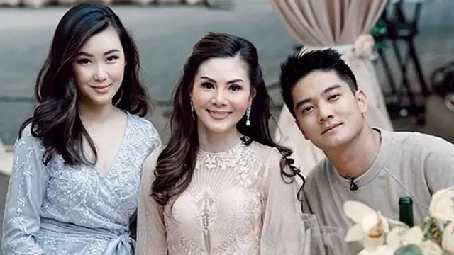 Boy William bersama calon mertuanya Margaret Vivi