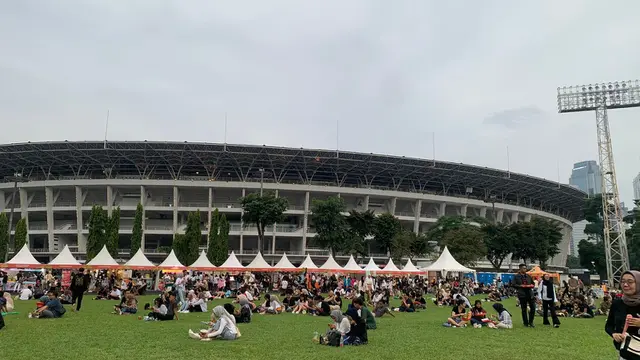 Potret Tenant Titik Kumpul Festival 2024. (Liputan6.com/Jihan Rafifah)