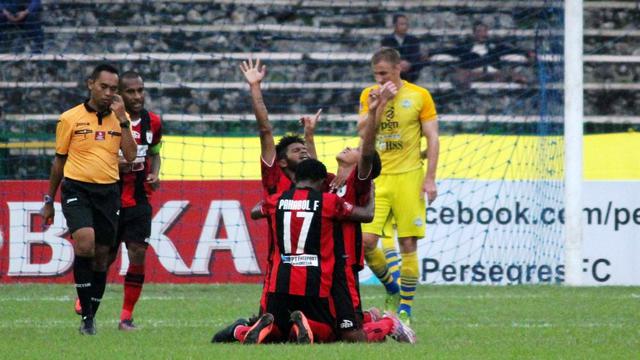 Persegres GU vs Persipura