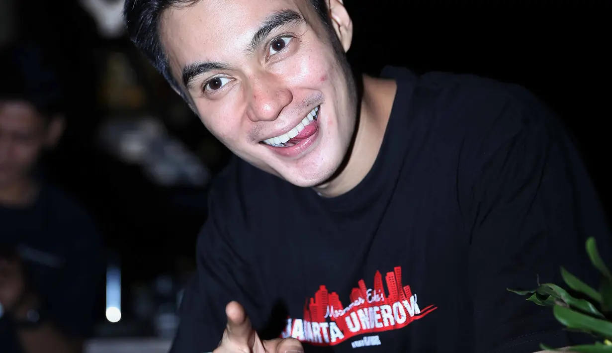 Tidak hanya Baim Wong, Tiara Eve yang menjadi bintang film Jakarta Undercover. Film yang disutradarai oleh Fajar Nugros itu juga dibintangi oleh Lukman Sardi, Oka Antara, Ganindra Bimo dan masih banyak lagi. (Nurwahyunan/Bintang.com)