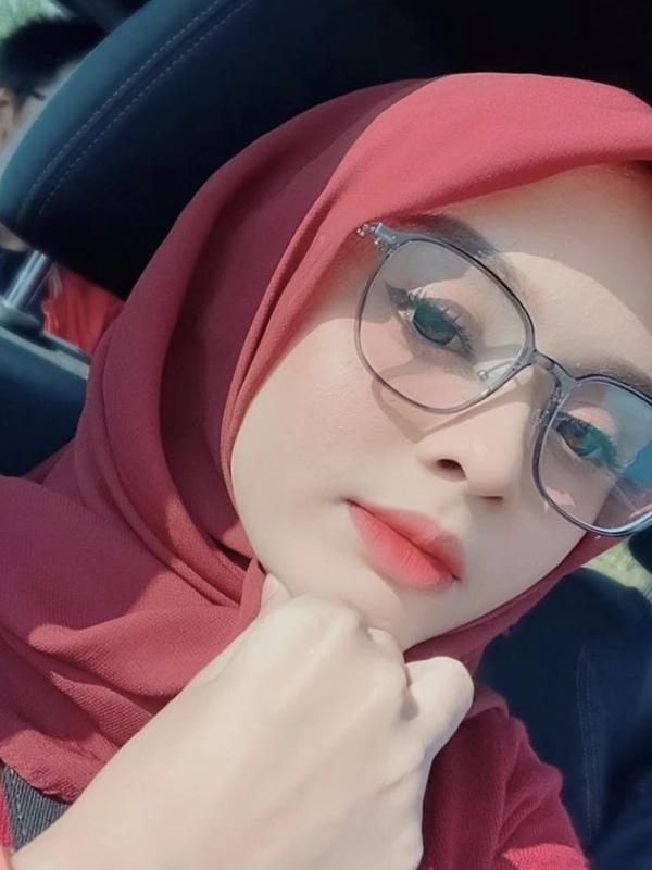 Selebgram Nadia Nur Alya (ist)