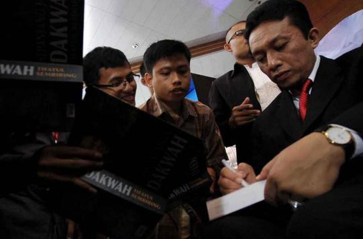 Tifatul rilis 'Sepanjang Jalan Dakwah'