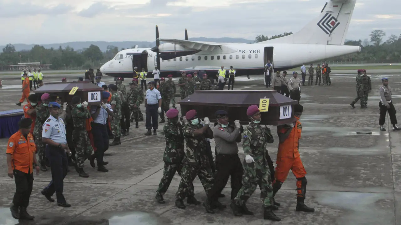 20150819-Prosesi Serah Terima Jenazah Korban Tragedi Trigana Air-Papua