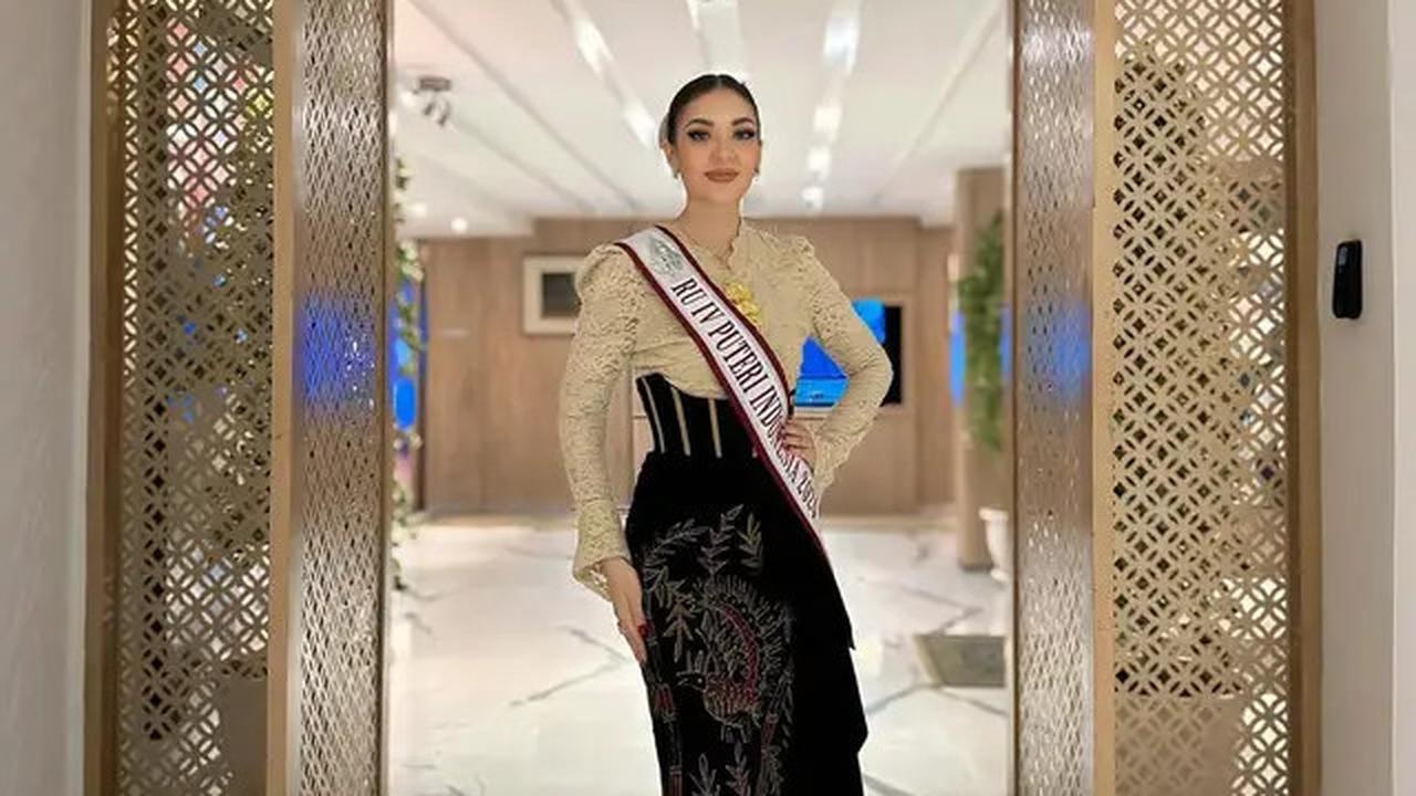 6 Gaya Ghina Raihanah saat Pakai Kebaya, Elegan Memesona
