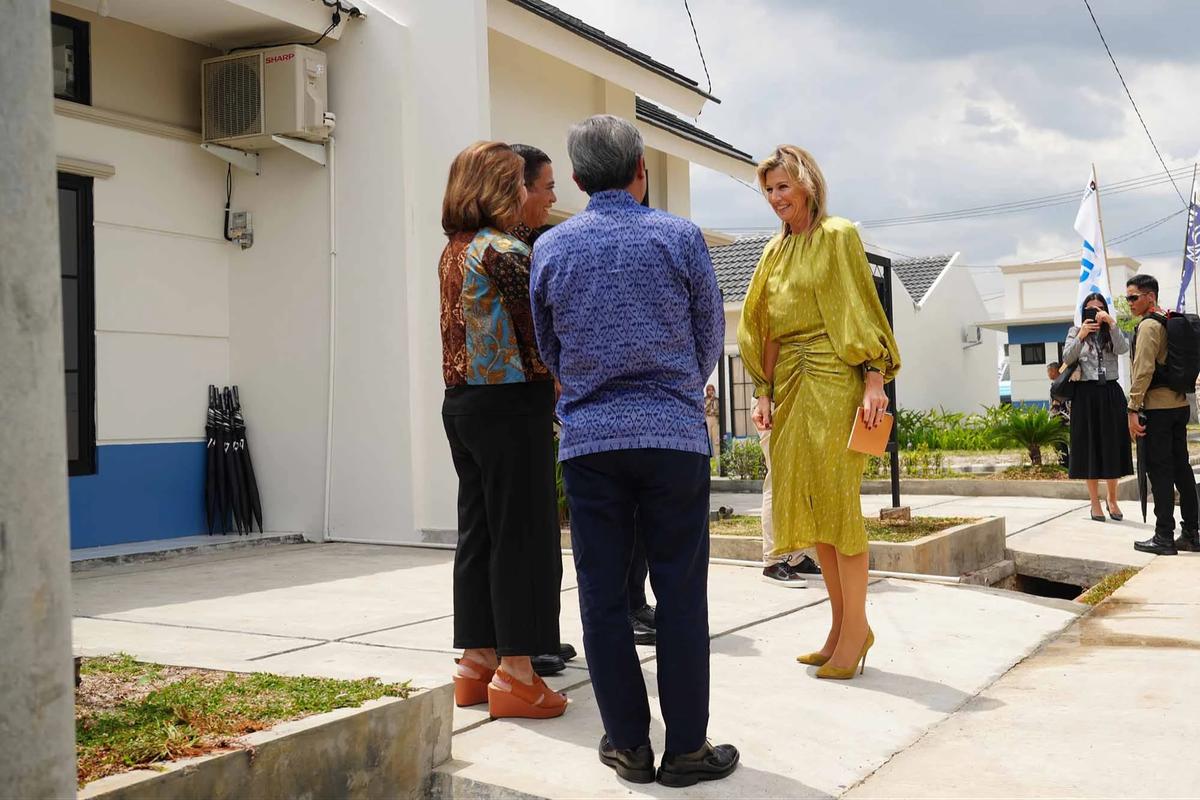 FOTO: Ratu Maxima Tinjau Perumahan Bersubsidi di Cibitung, Bahas Akses Keuangan bagi Warga