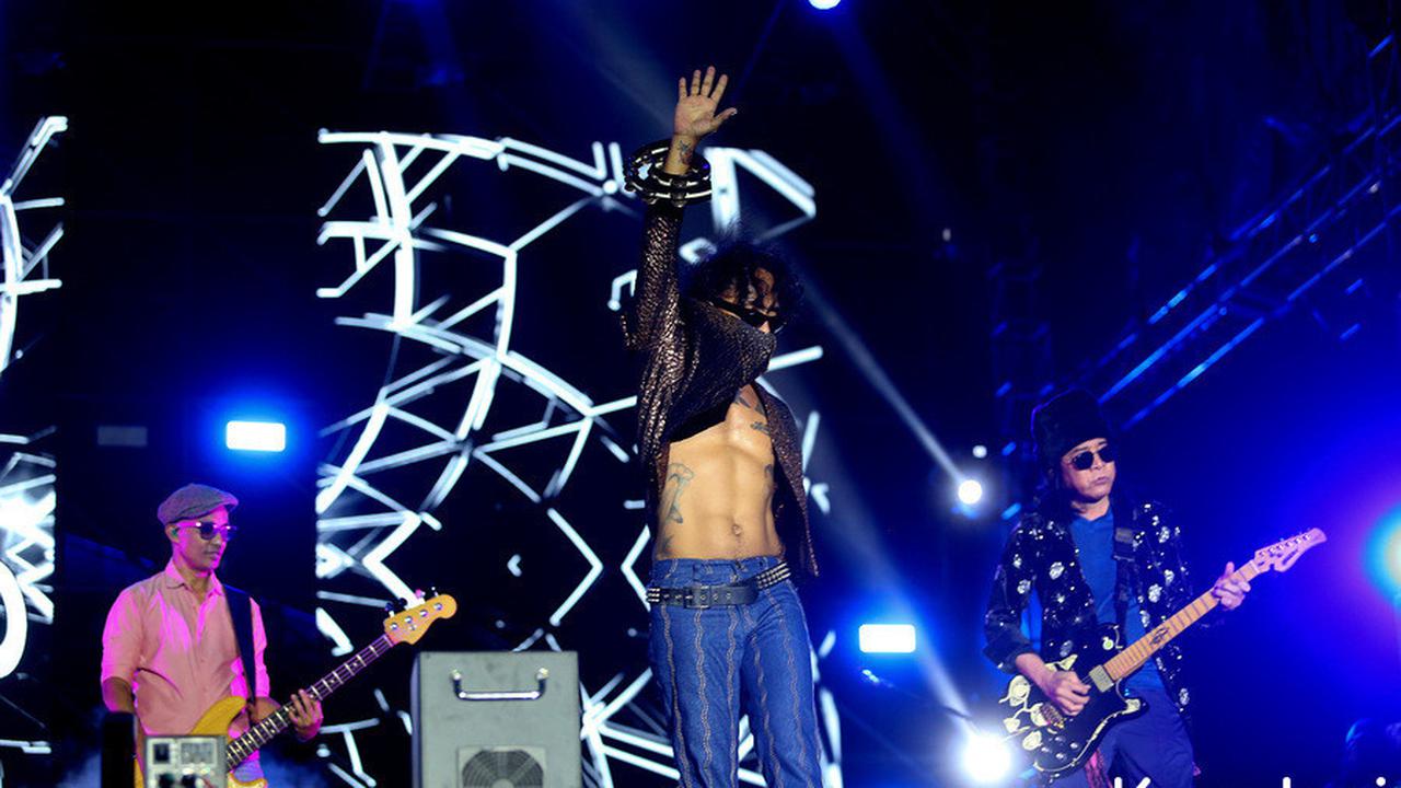 Sempat Alami Gagal Ginjal, Ini 8 Potret Abdee Slank Tampil Penuh di Konser Ulang Tahun Slank - Lakukan Persiapan Ini