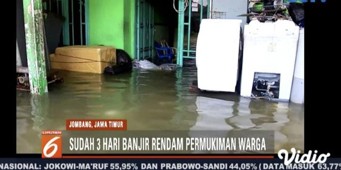 Banjir 3 Hari Lumpuhkan Aktivitas Warga Jombang