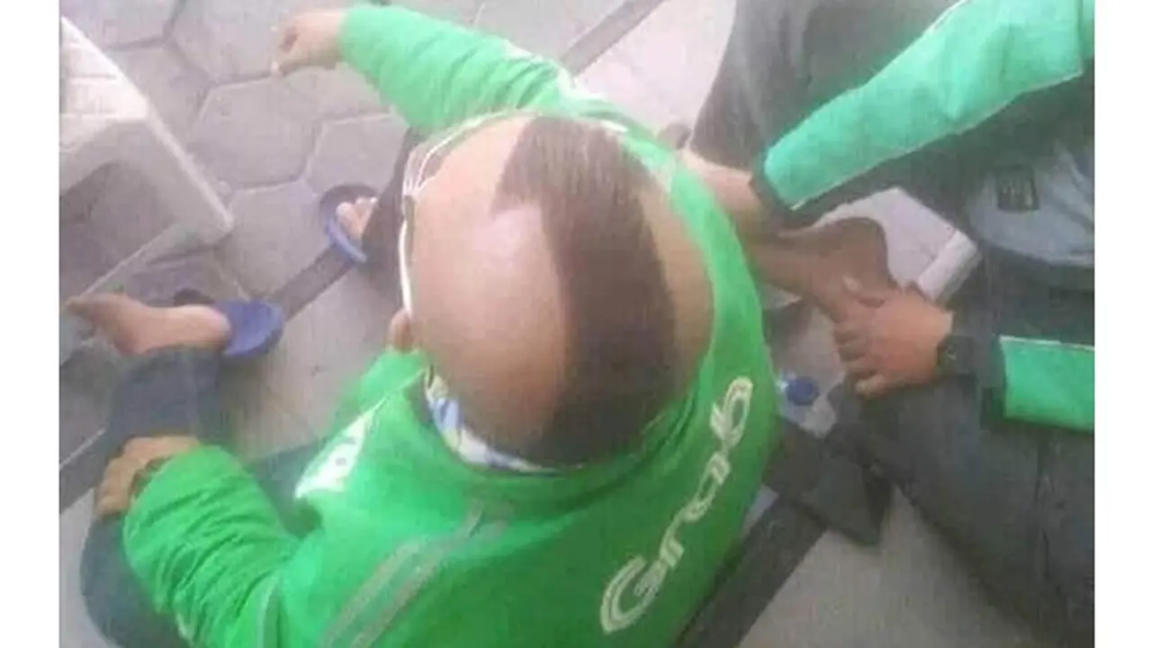 5 Gaya Rambut Driver Ojek Online Ini Bikin Geleng Kepala