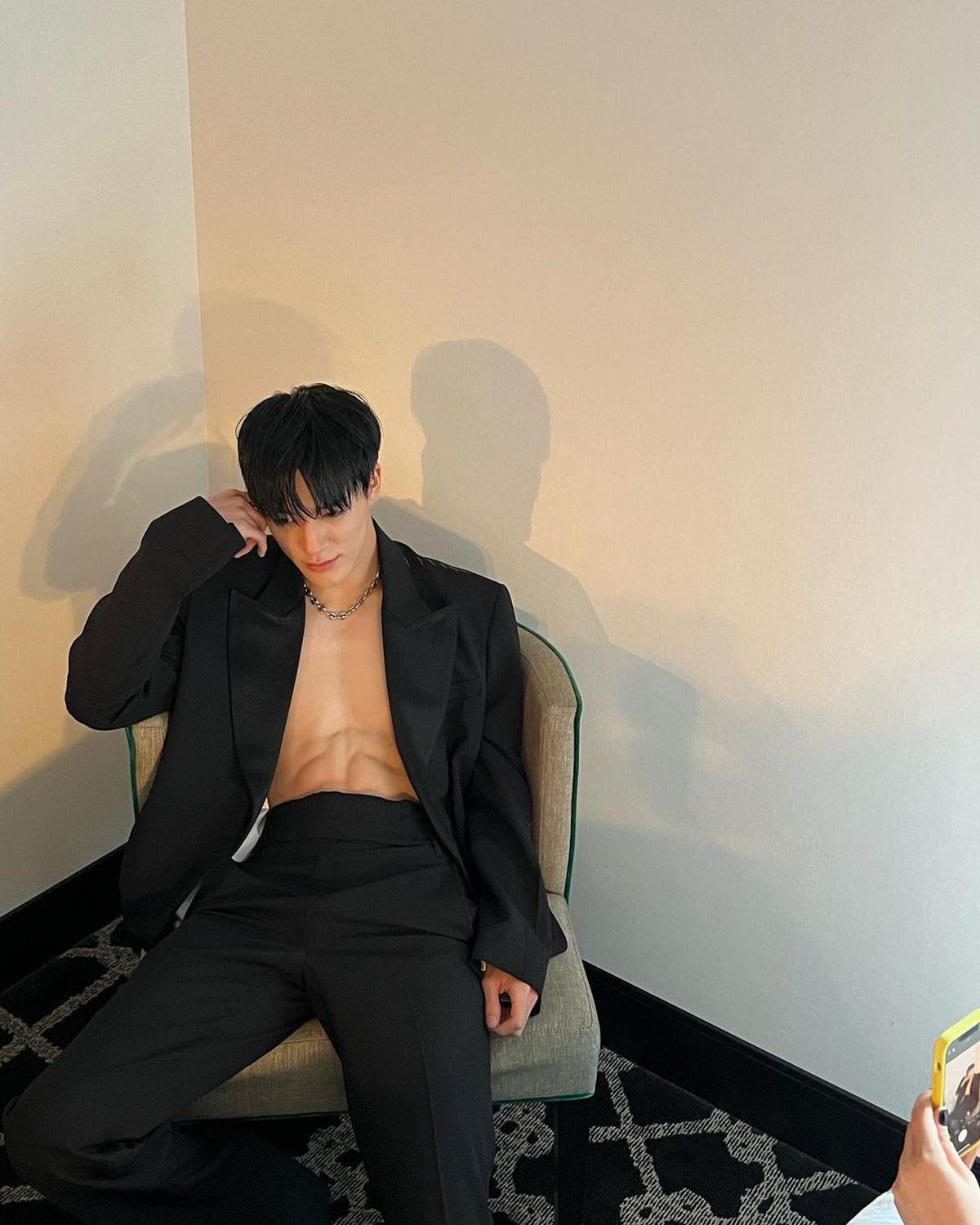Tidak Lagi Aigoo, Ini Potret Jeno NCT dengan Tubuh Kekarnya - Terlihat Selalu Menjaga Tubuh dengan Workout