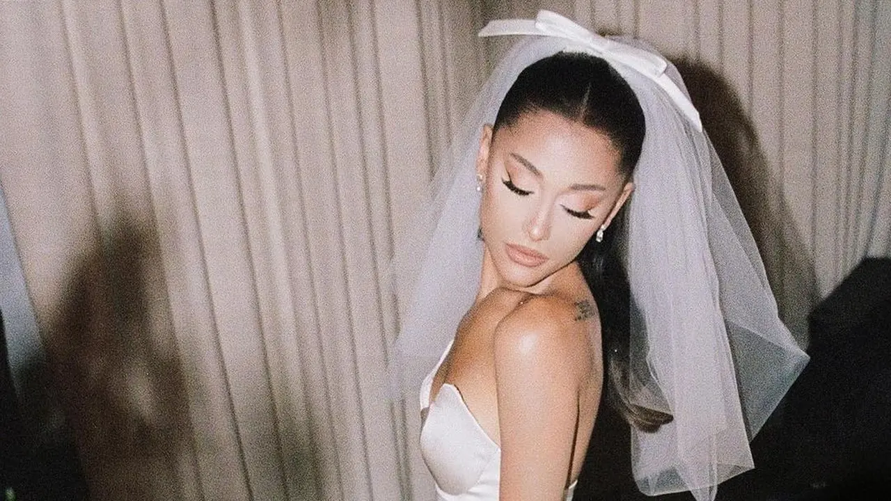 Ariana Grande dan Dalton Gomez