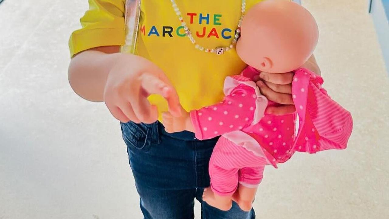 Foto-foto Lucu Ameena Anak Sulung Atta Halilintar & Aurel yang Sudah Masuk Sekolah, Gayanya Gemesin Banget!