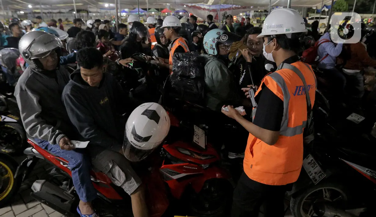 Mengingat puncak arus mudik Lebaran 2025 akan terjadi pada Jumat (28/3/2025). (Liputan6.com/Herman Zakharia)