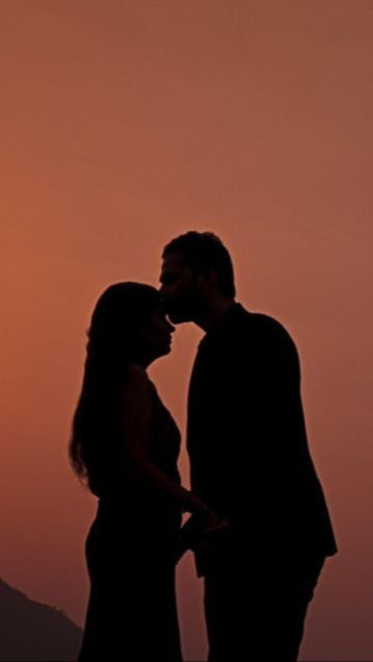 Gombalan Bahasa Inggris Lucu & Romantis