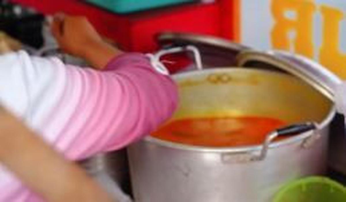 Puji Lontong Sayur Padang, 'Ini Enak Pak Ya'