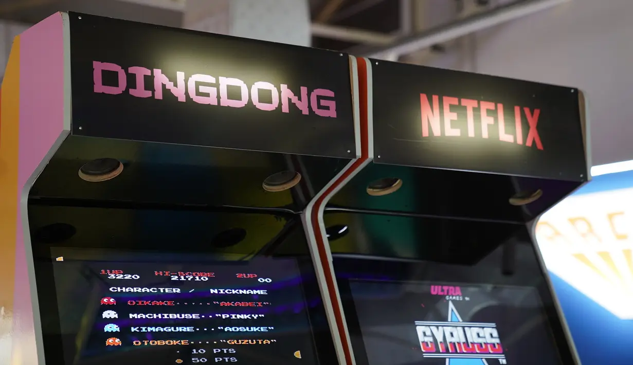 Selain di area M Bloc, para penggemar dapat mencicipi lebih banyak pengalaman Stranger Things dengan berkunjung ke Halte Bus fX Sudirman yang menampilkan Rumah Creel serta berbagai titik lainnya di ibu kota yang memperlihatkan sekilas dunia Upside Down. (Foto: Netflix)