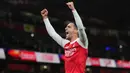 Pemain Arsenal, Mikel Merino berselebrasi setelah mencetak gol ke gawang Brentford dalam laga lanjutan Liga Inggris 2025/2026 di Emirates Stadium, London, Inggris, Rabu (03/12/2025) waktu setempat. (AP Photo/Kirsty Wigglesworth)
