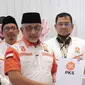 Partai Keadilan Sejahtera (PKS) menyerahkan kepada Ruhamaben dan Shinta di Pilkada Kota Tangerang. (Liputan6.com/Pramita Tristiawati).