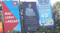 Baliho pengumuman putusnya hubungan asmara dengan sang pacar yang dipasang di pertigaan Kaliwiru Semarang. (foto: Liputan6.com / twitter / edhie prayitno ige)