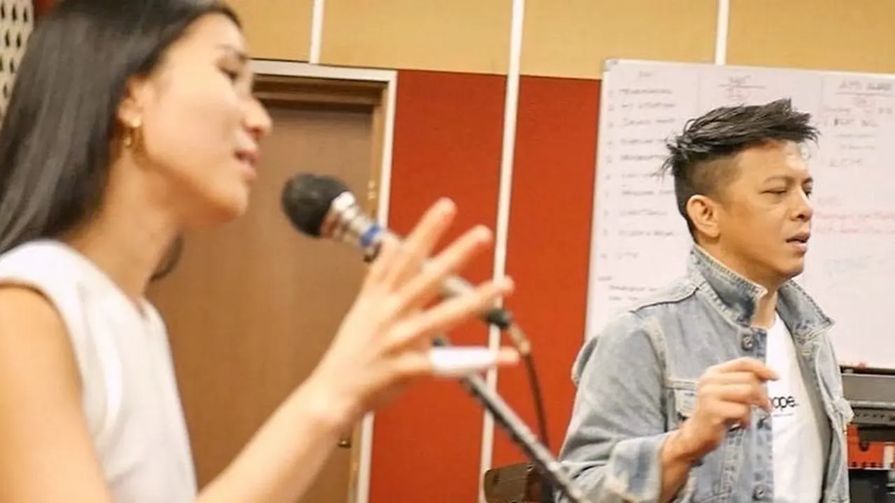 Christie Hartono Kolaborasi Bersama NOAH di SCTV Awards 2020
